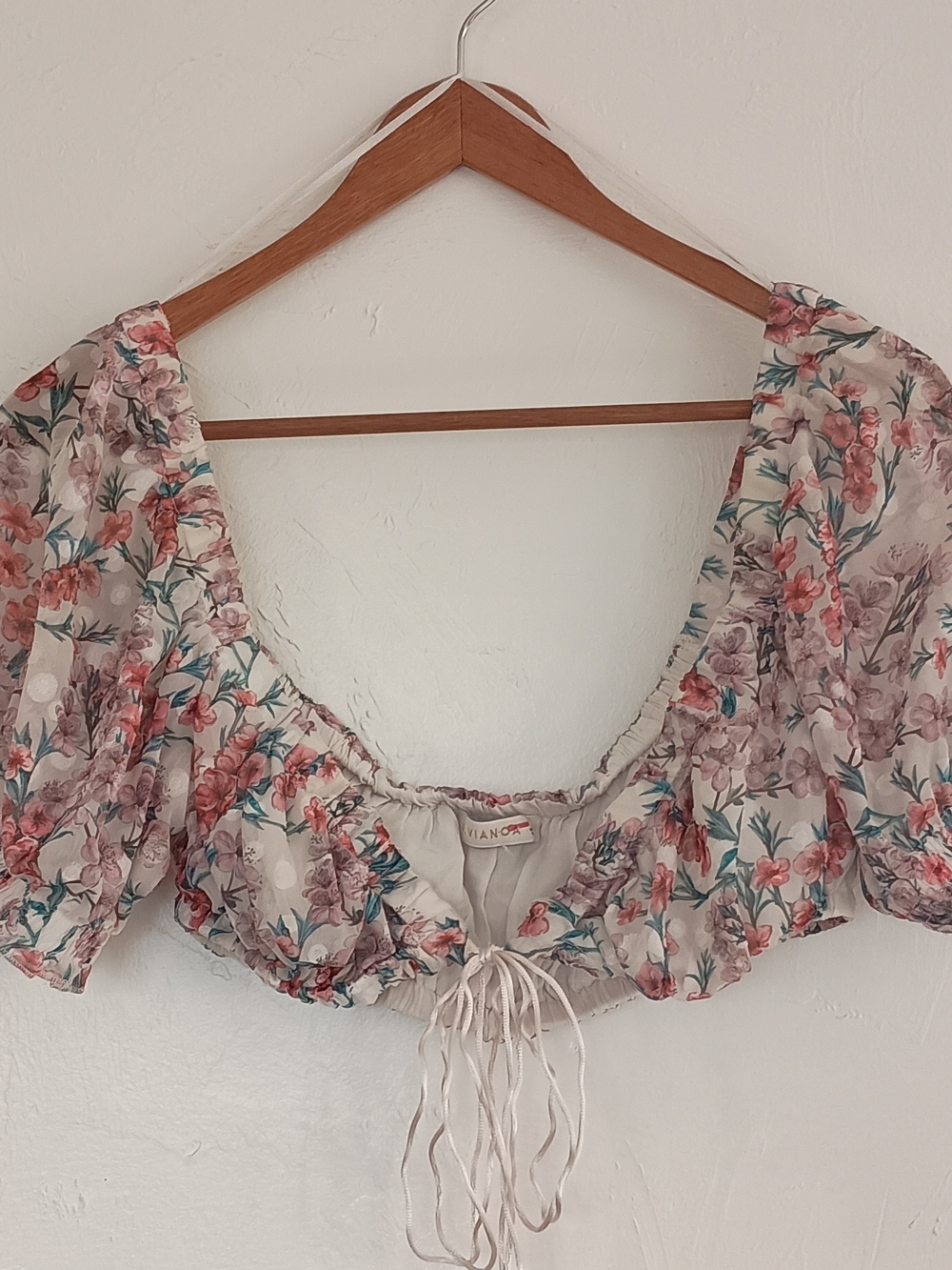 O.Vianca Floral Tie-Front Crop Top in Cream and Coral